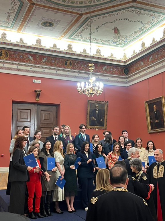 Graduierung Athen 3.jpg
